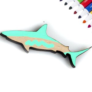 Dřevěný žralok k vymalování