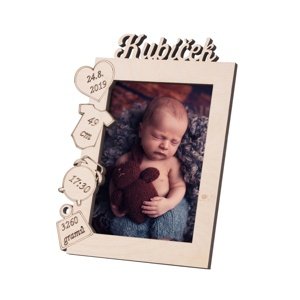 Dřevěný fotorámeček se jménem k narození dítěte